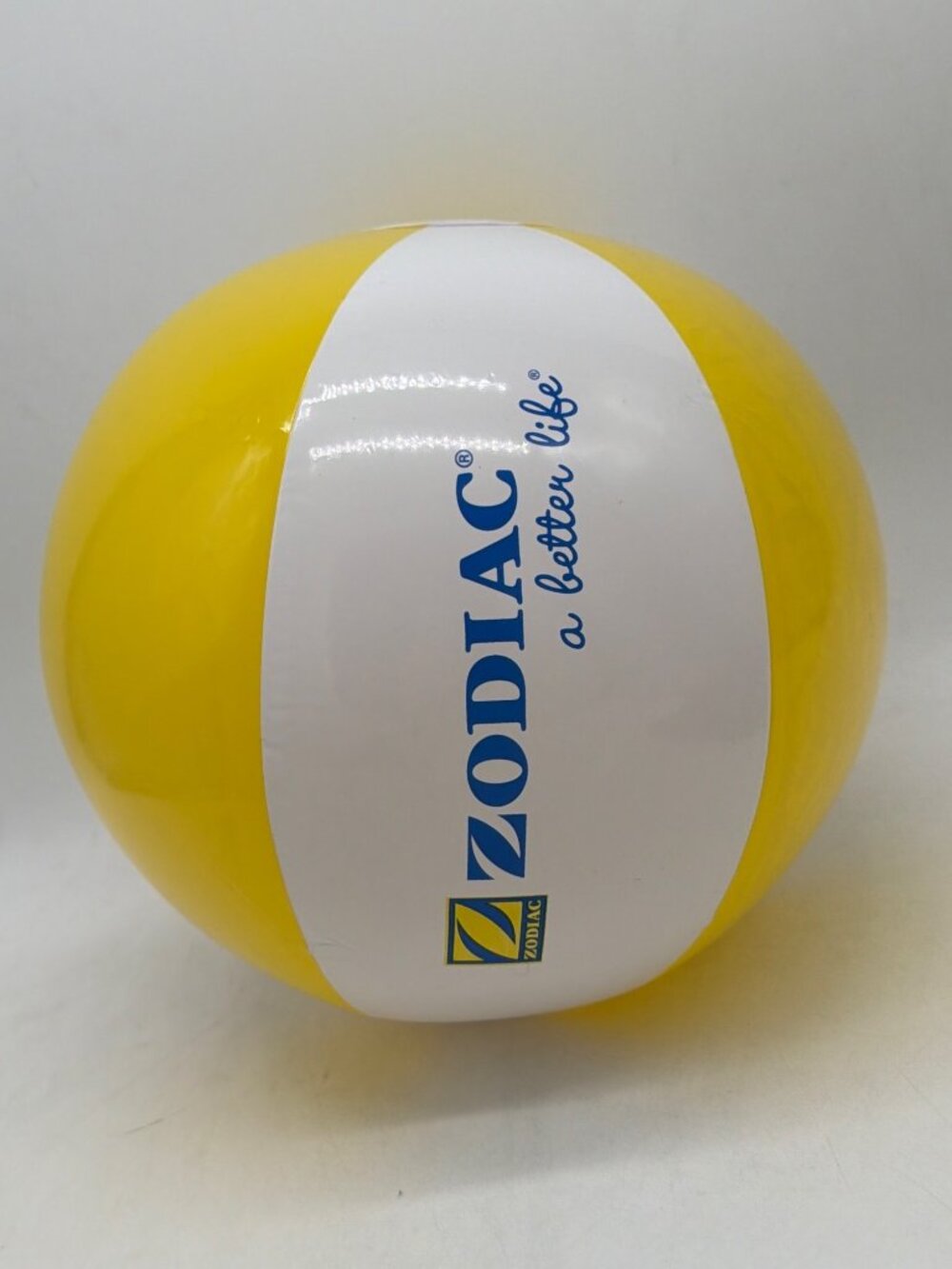 Zodiac Yellow & White Inflatable Beach Balls 15-Inch Diameter Lot Of 20 Great Fo